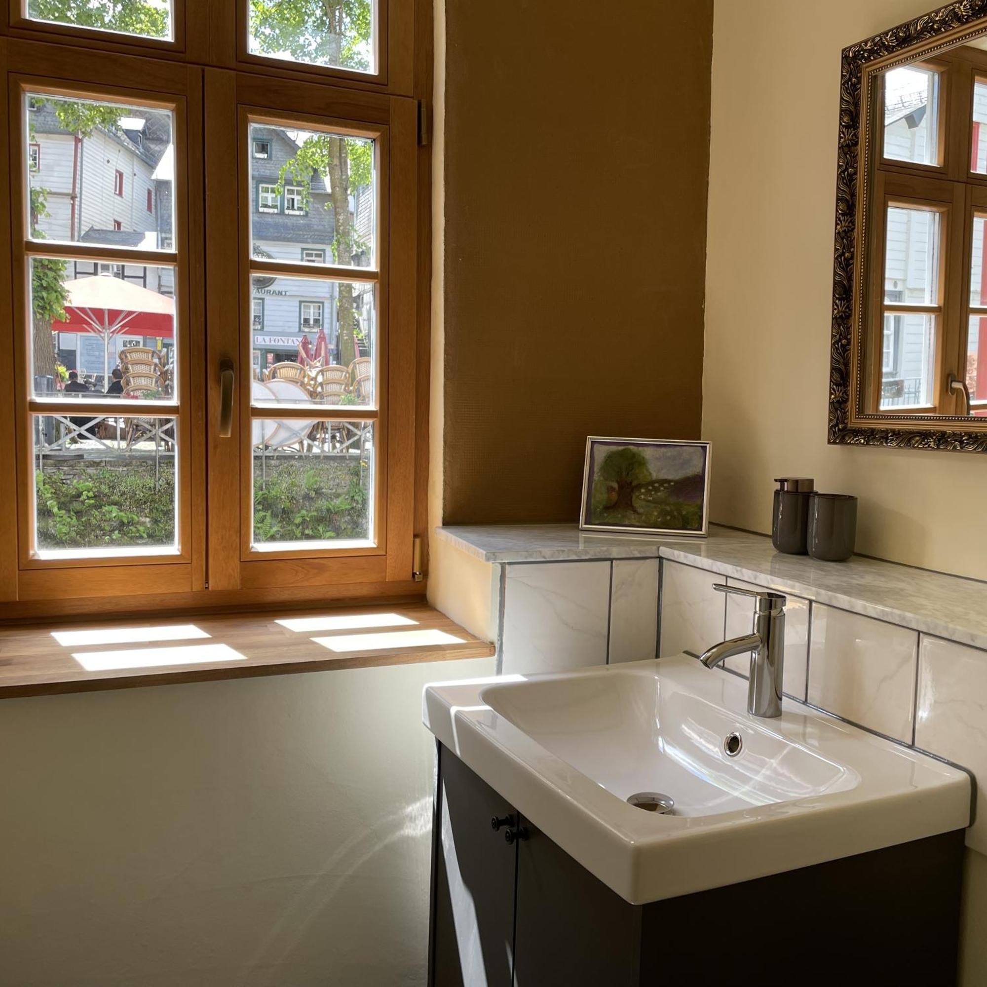 מונשאו Apartment Am Fluss Im Haus An Der Rur מראה חיצוני תמונה